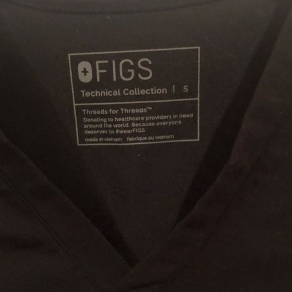 Figs Classic Black V-Neck Short Sleeve Top - Picture 4 of 12